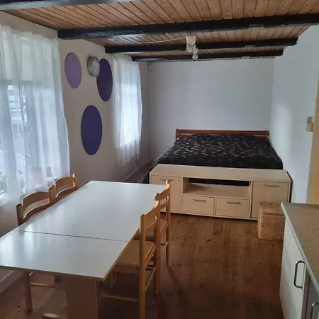 A Cozy House To In בית הארחה