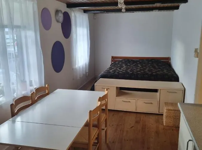 A Cozy House To In 3*